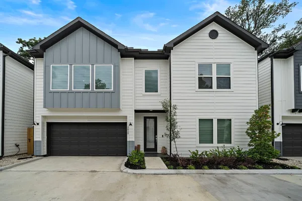 $2,299 | 2623 Huntington Creek Lane, Houston, TX 77093