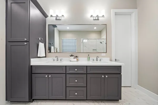 $2,299 | 2623 Huntington Creek Lane, Houston, TX 77093