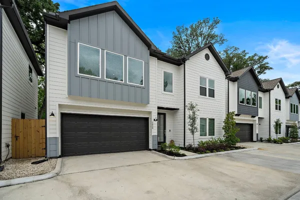 $2,299 | 2623 Huntington Creek Lane, Houston, TX 77093