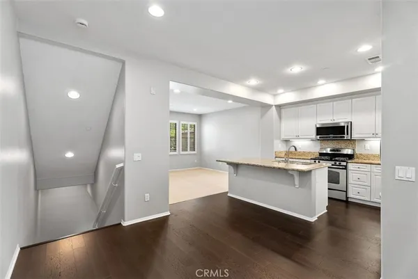 $1,250,000 | 117 Silverado, Irvine, CA 92618