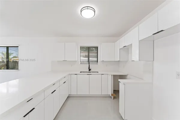 $3,500 | 1556 Northwest 68th Terrace, Miami, FL 33147