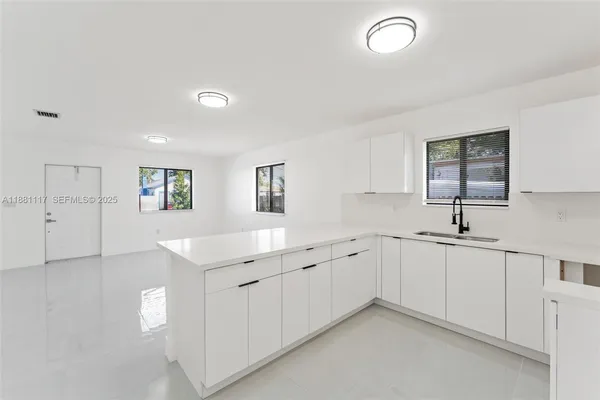 $3,500 | 1556 Northwest 68th Terrace, Miami, FL 33147