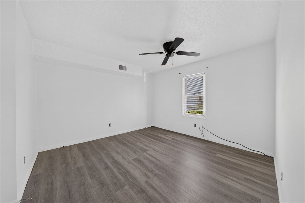 526 Third Street Fall River, MA 02721 - Photo 31 of 35