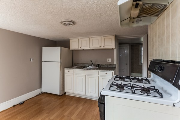 40 Clark Street Malden, MA 02148 - Photo 9 of 22