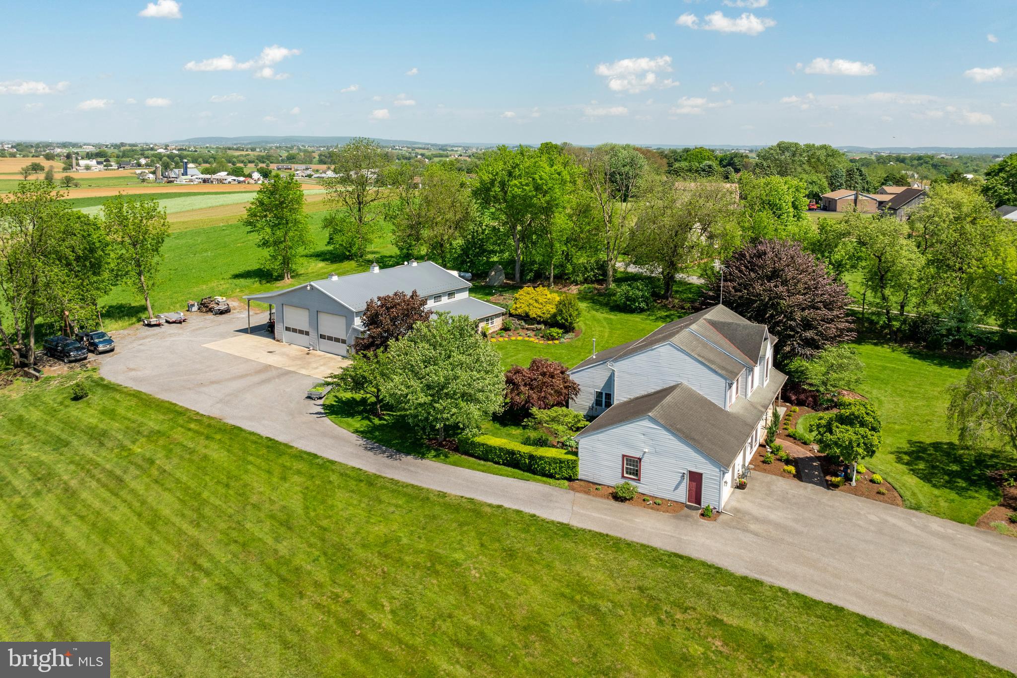 2363 Stumptown Road Lancaster, PA 17602 - Photo 5 of 91 Gallery Image 5