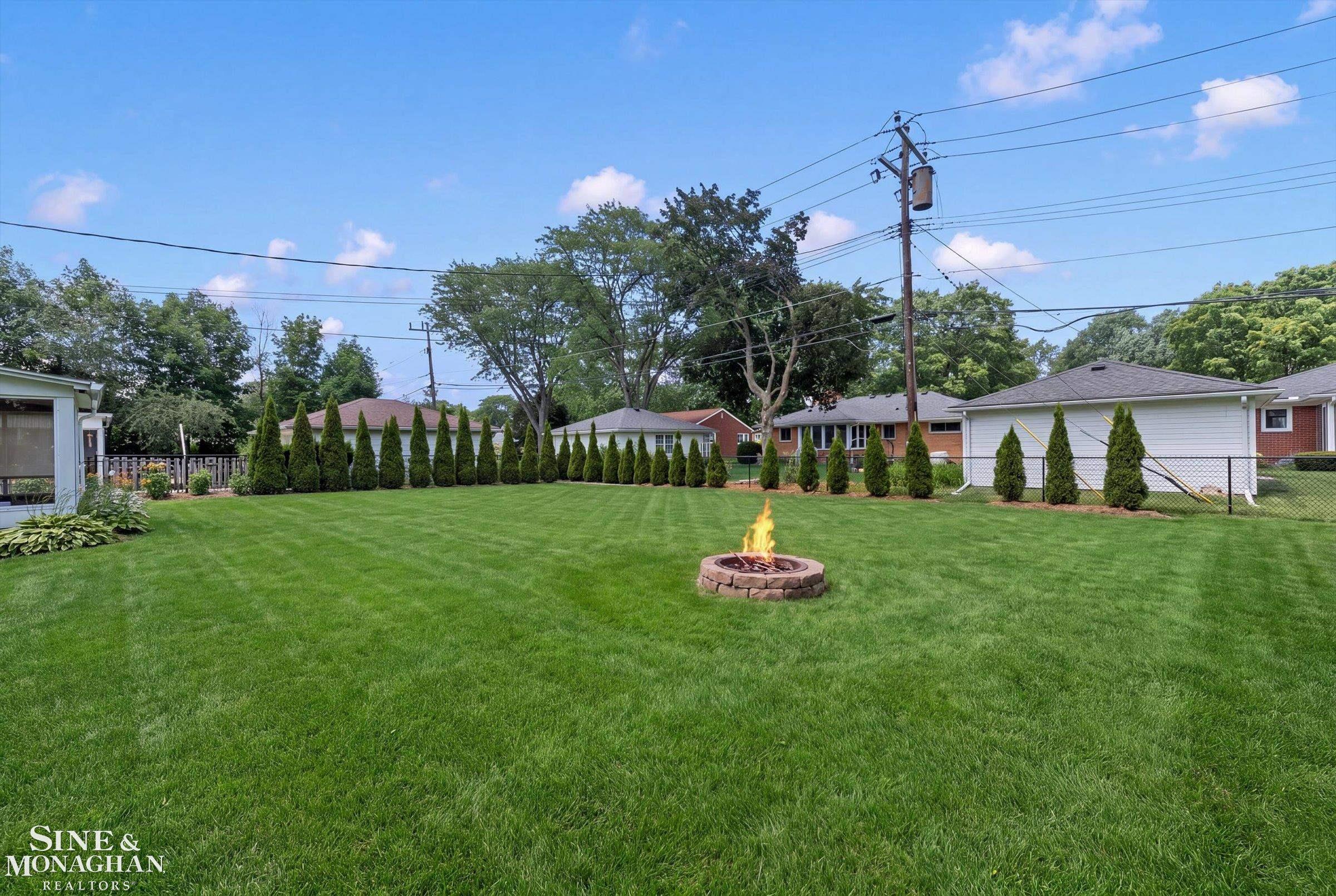16146 Beverly Road Beverly Hills, MI 48025 - Photo 26 of 36 Gallery Image 26