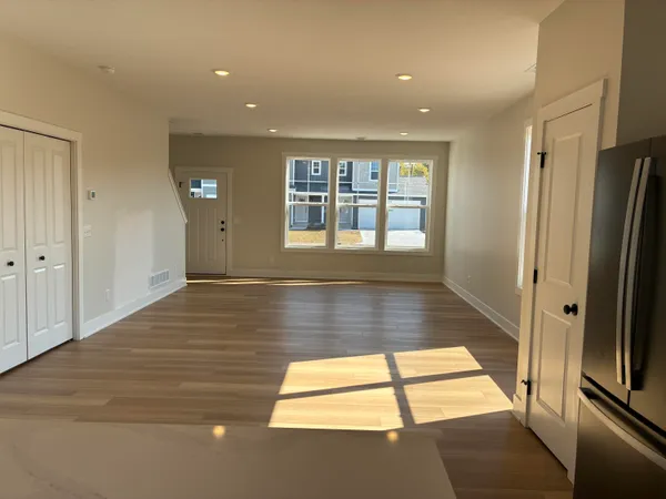 $332,500 | 6114 Stahl Dr Spring Lake, Unit 16, Fruitport, MI 49415