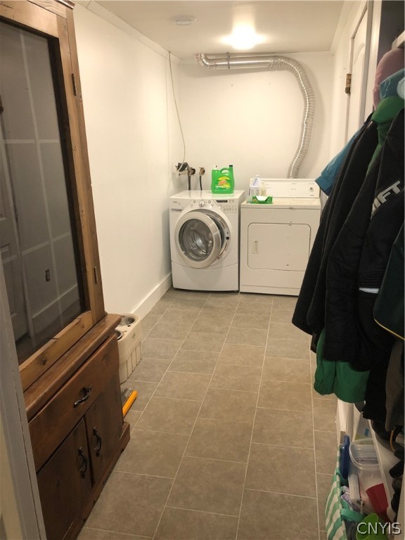 4196 Burningtree Road Clay, NY 13090 - Photo 14 of 17 Laundry Room