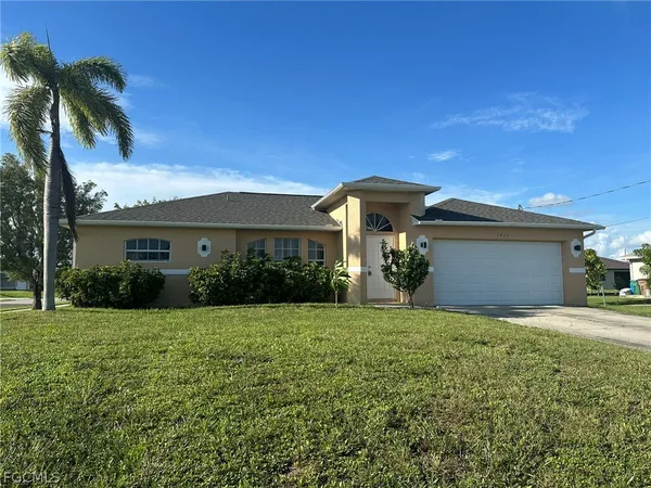 $1,950 | 1915 Southwest 13th Street, Cape Coral, FL 33991