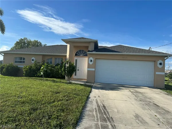 $1,950 | 1915 Southwest 13th Street, Cape Coral, FL 33991