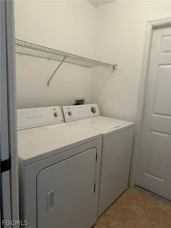 $1,950 | 1915 Southwest 13th Street, Cape Coral, FL 33991