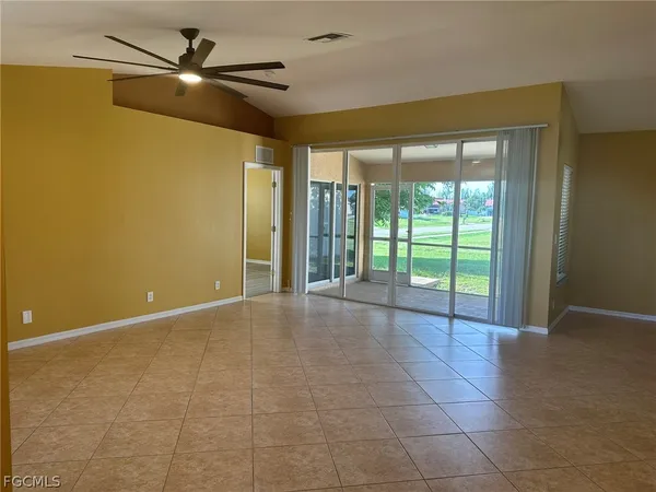 $1,950 | 1915 Southwest 13th Street, Cape Coral, FL 33991