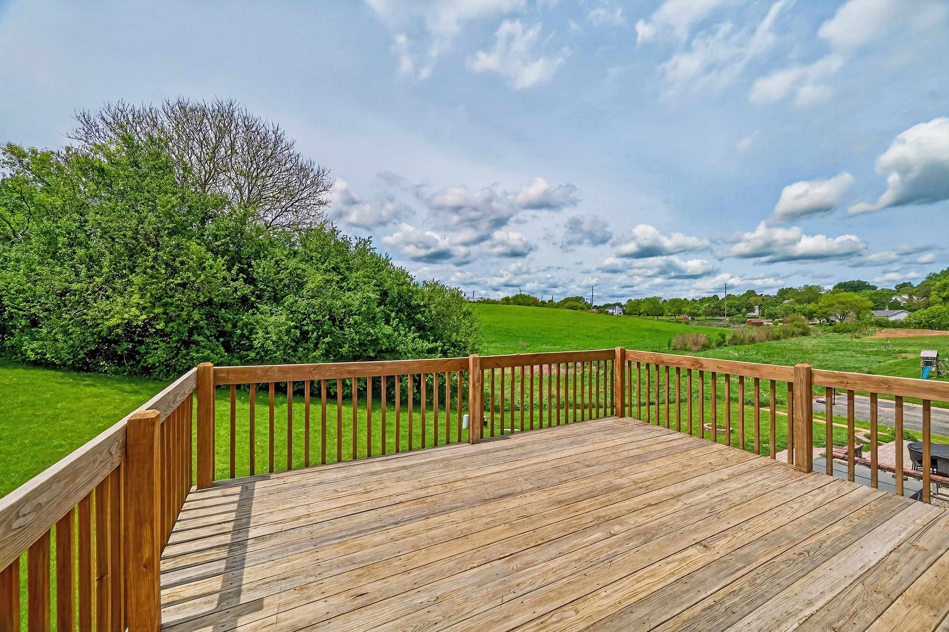 705 Stonefield Way Mount Horeb, WI 53572 - Photo 6 of 44