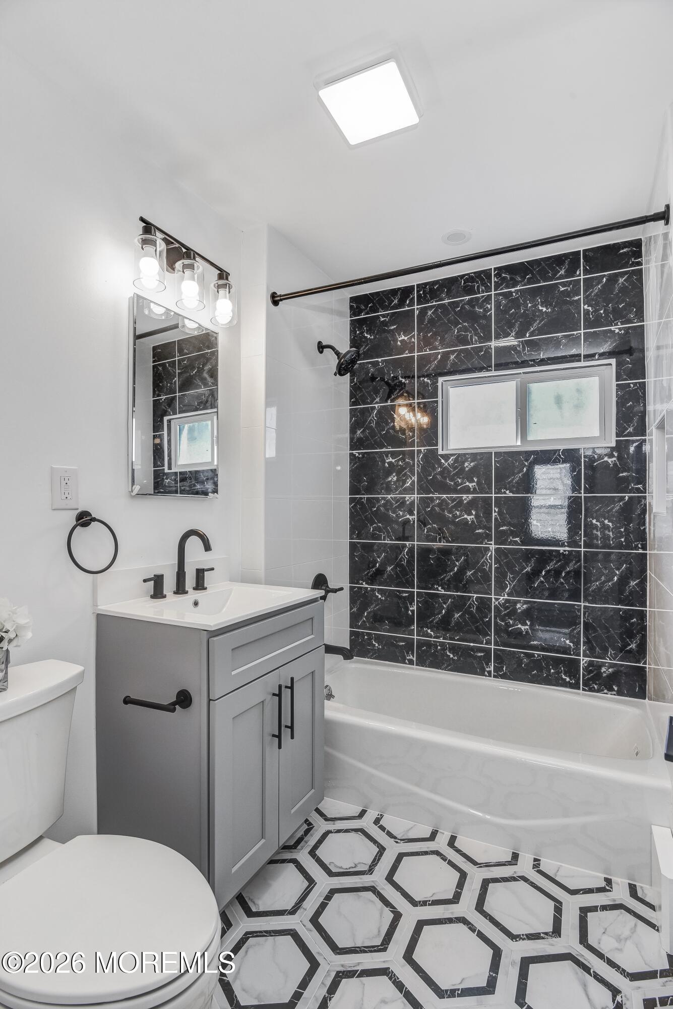 1017 Grandview Avenue Union, NJ 07083 - Photo 19 of 29 1017 Grandview upstairs bath upgraded