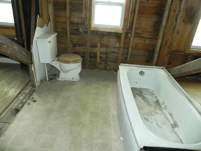 $550,000 | 225 County Road, Lubec, ME 04652