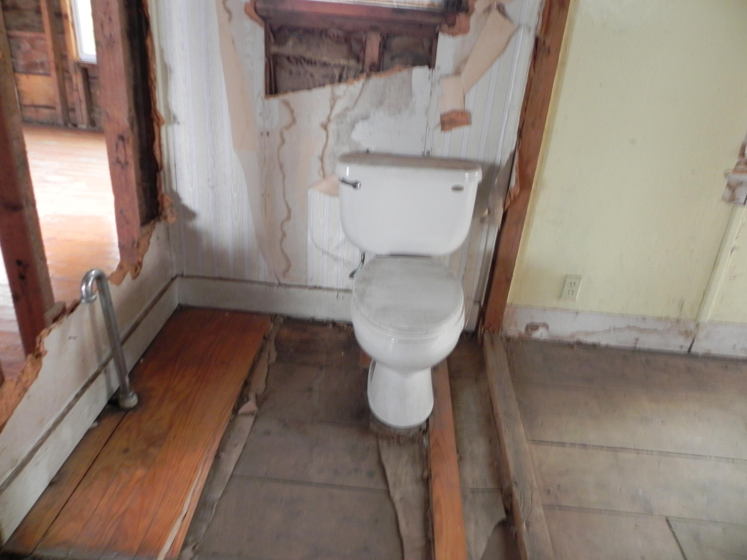 225 County Road Lubec, ME 04652 - Photo 10 of 32 DSCN0510