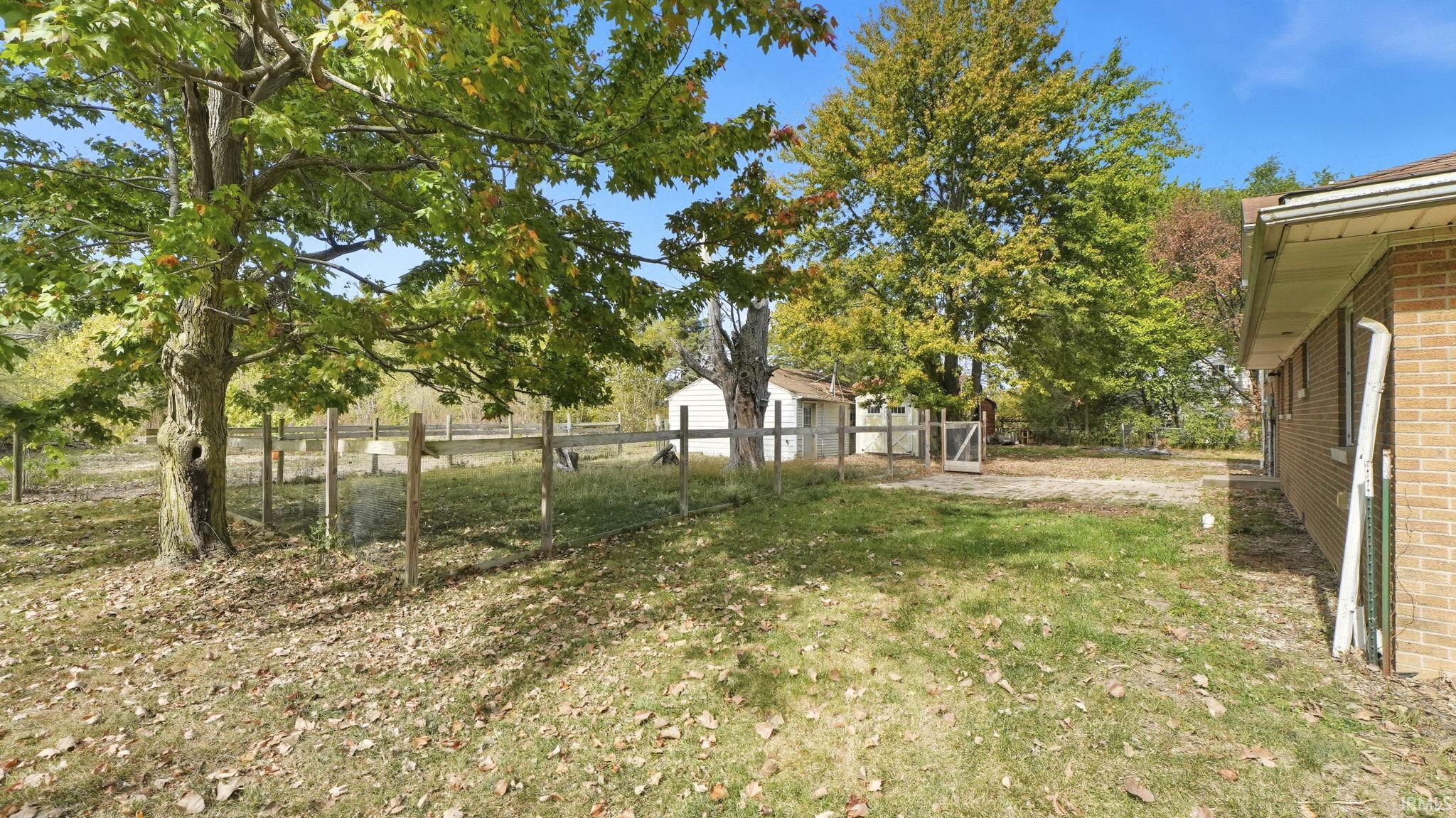 14505 Coldwater Road Fort Wayne, IN 46845 - Photo 7 of 36 Gallery Image 7