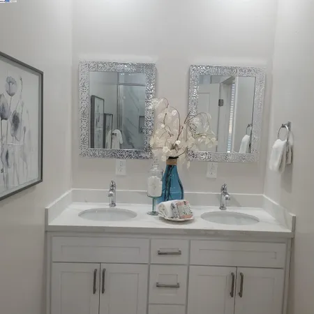 $2,595 | 2627 Beaumont Street, Sacramento, CA 95815