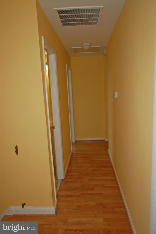 15009 Whitegate Road Silver Spring, MD 20905 - Photo 23 of 29 Interior (General)