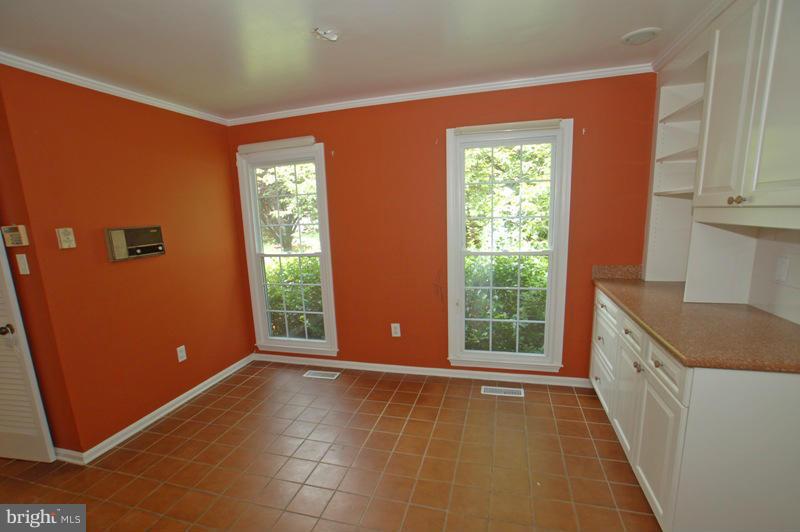 15009 Whitegate Road Silver Spring, MD 20905 - Photo 26 of 29 Kitchen