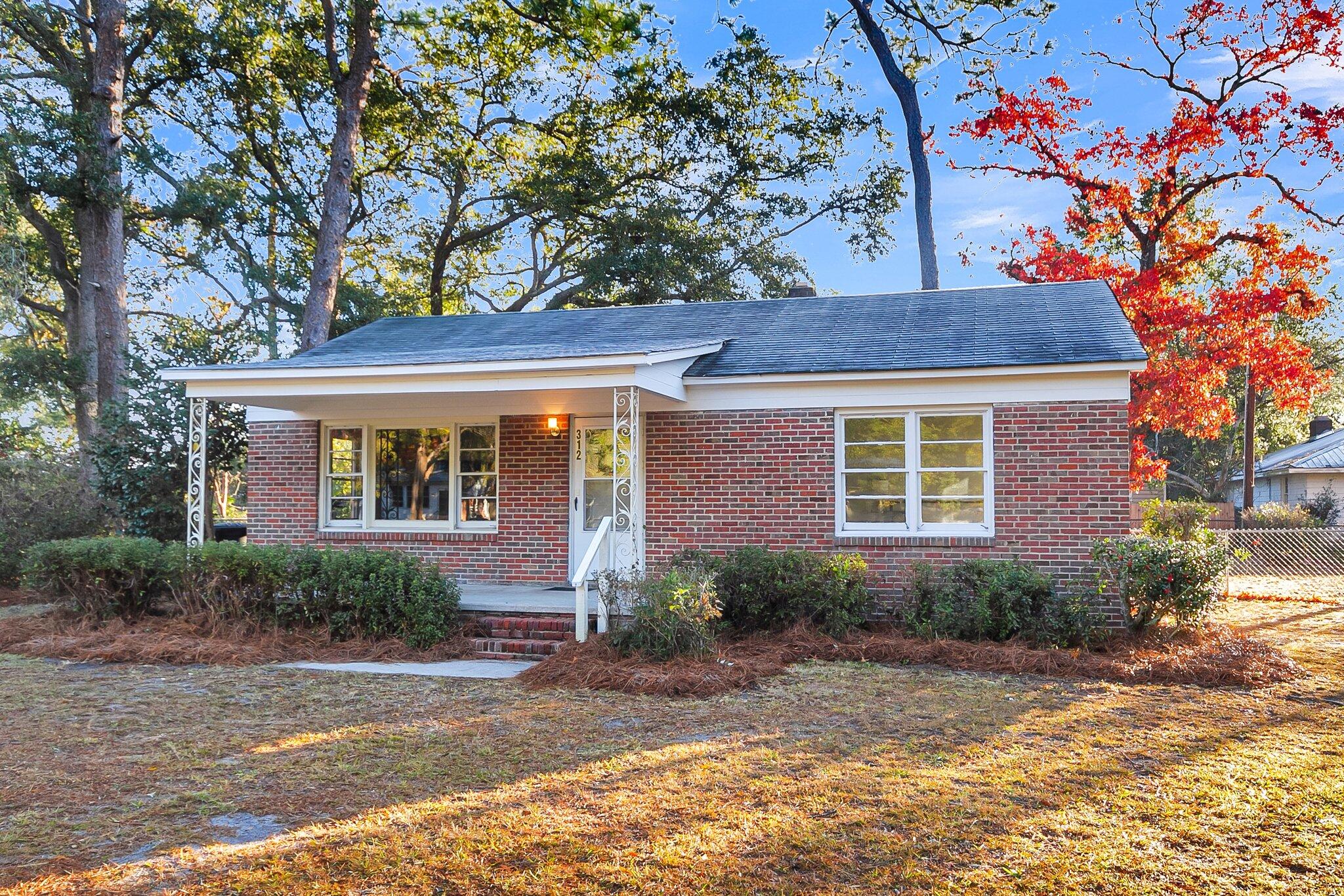 312 George Street Walterboro, SC 29488 - Photo 3 of 27 CREM - 312 George-2