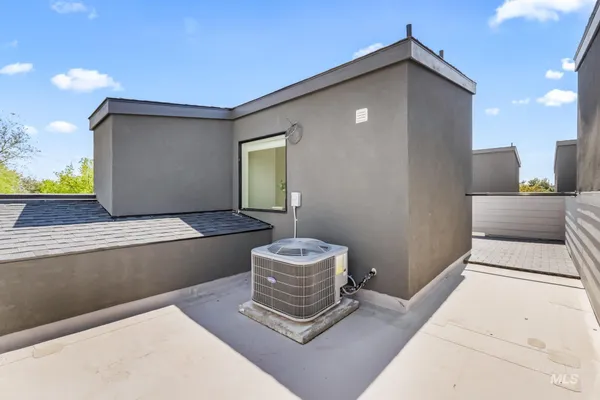 $1,950,000 | 2935-2947 West Jordan Street, Boise, ID 83702