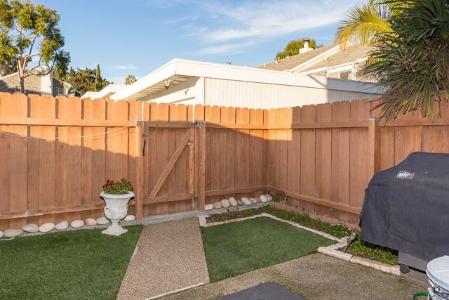 859 Del Mar Downs Road, Unit A Solana Beach, CA 92075 - Photo 3 of 20 Private outdoor patio