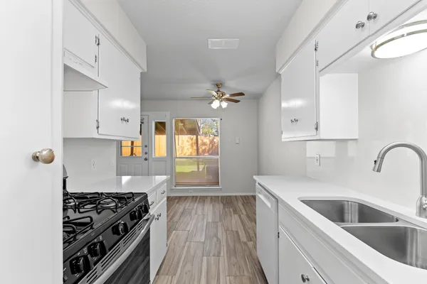 $1,550 | 10807 Lambert Circle, Unit A, Austin, TX 78758