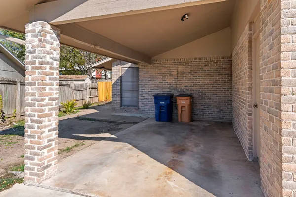 $1,550 | 10807 Lambert Circle, Unit A, Austin, TX 78758