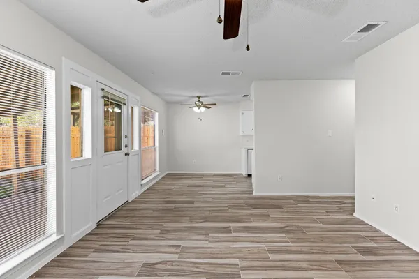 $1,550 | 10807 Lambert Circle, Unit A, Austin, TX 78758