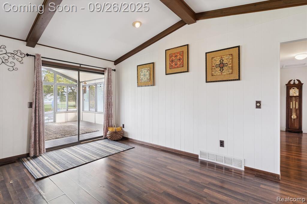 8329 Wilson Road Montrose, MI 48457 - Photo 8 of 66