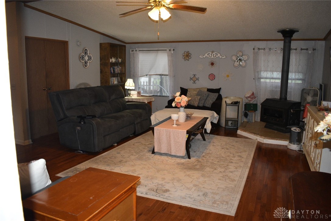 3910 Shrine Road Springfield, OH 45502 - Photo 8 of 22