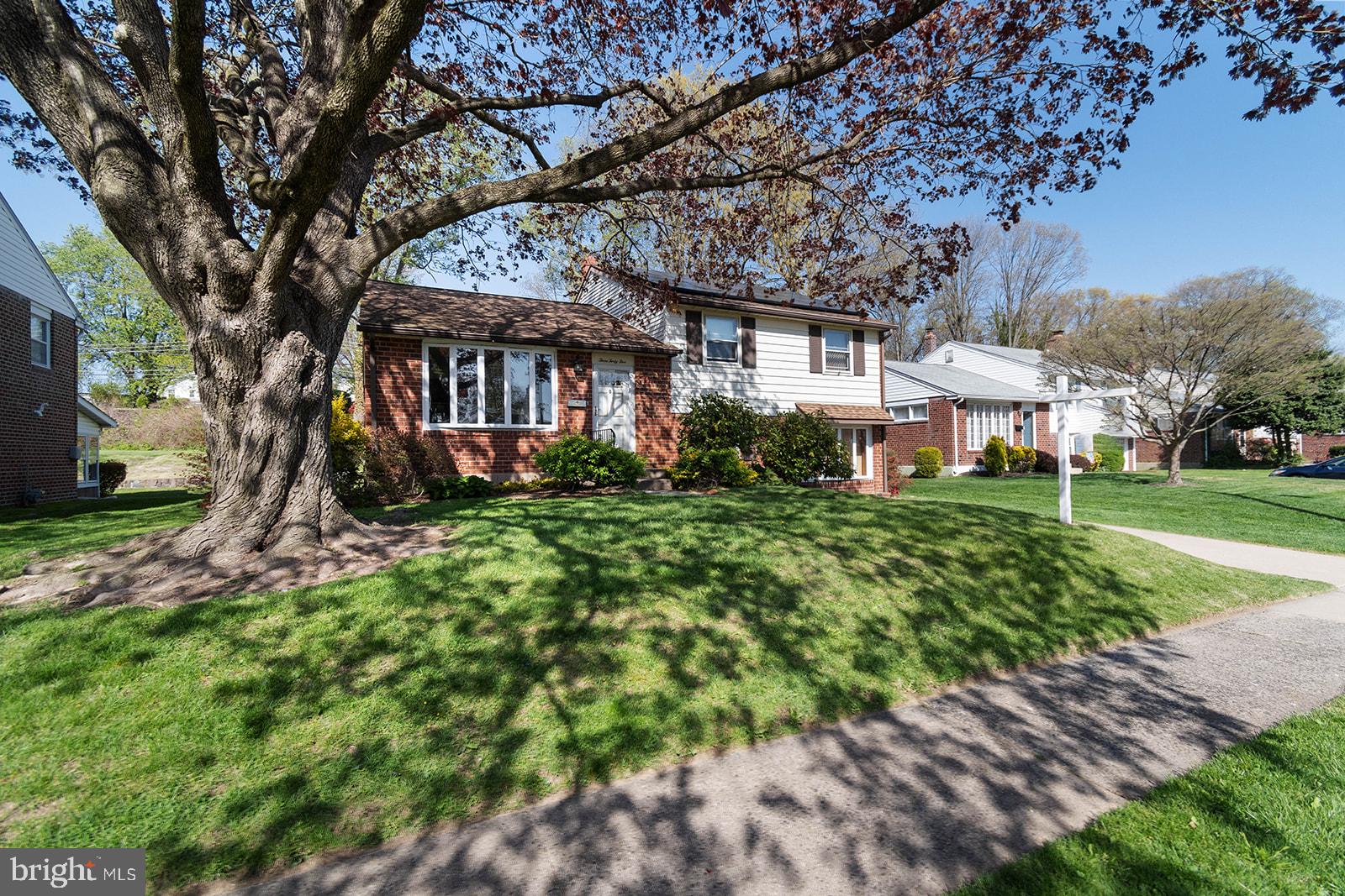 345 Rittenhouse Circle Havertown, PA 19083 - Photo 3 of 36