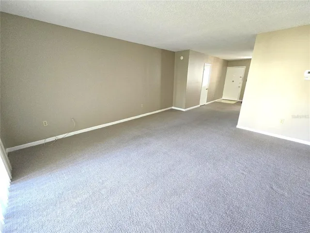 $1,750 | 2727 75th Street West, Unit 7A3, Bradenton, FL 34209