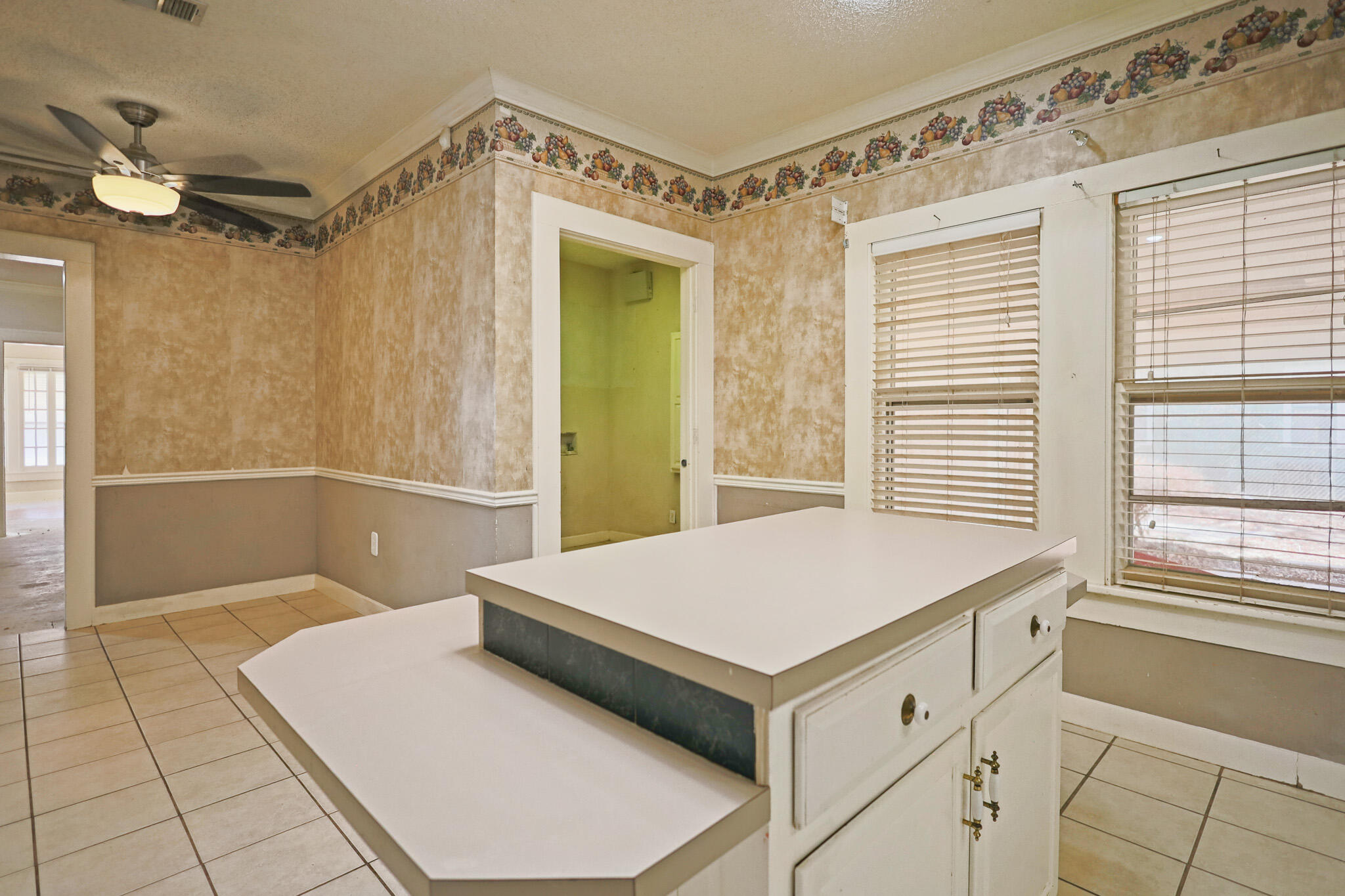 2202 16th Street Lubbock, TX 79401 - Photo 32 of 81 IMG_6153