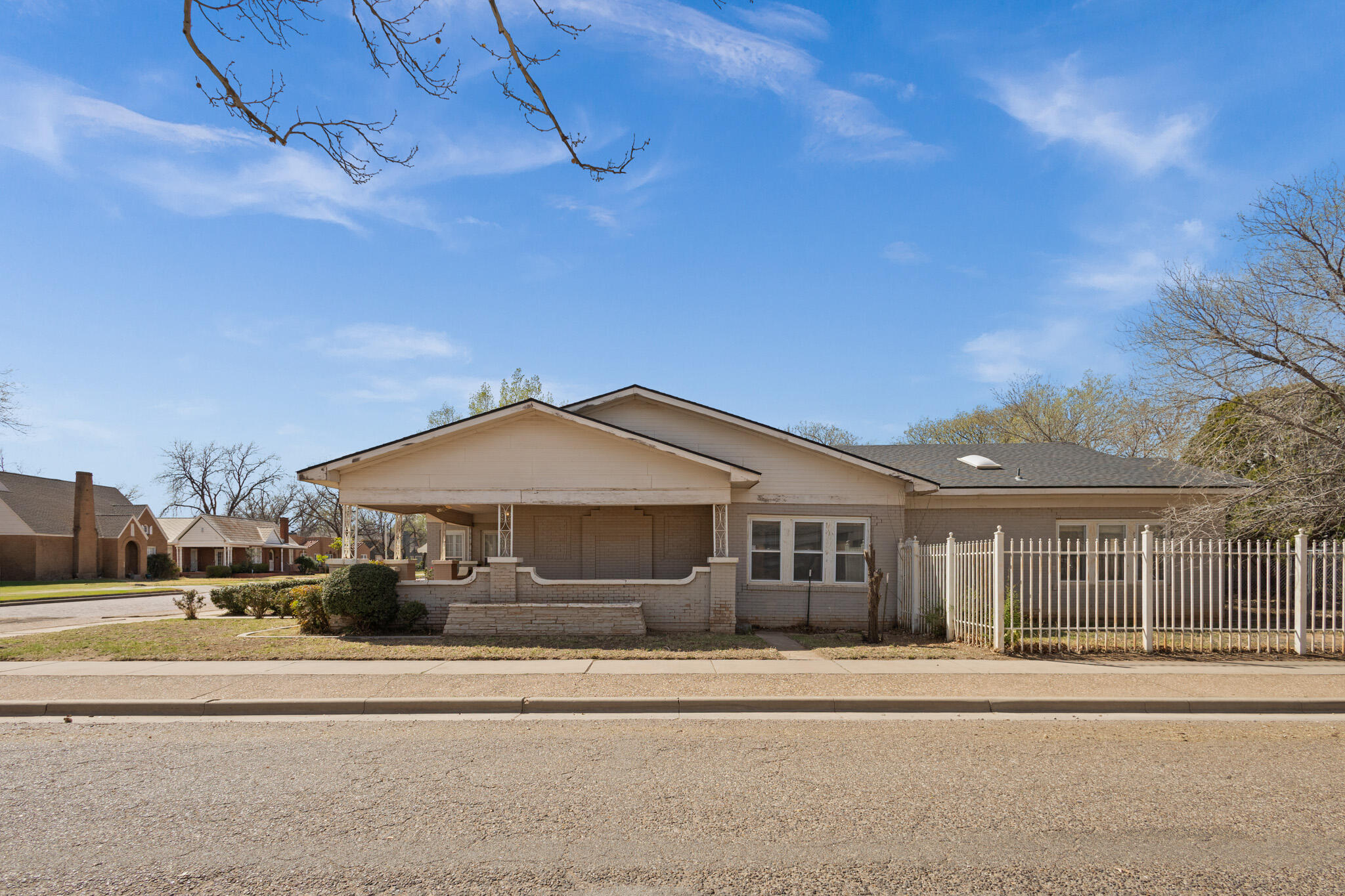 2202 16th Street Lubbock, TX 79401 - Photo 5 of 81 IMG_6184