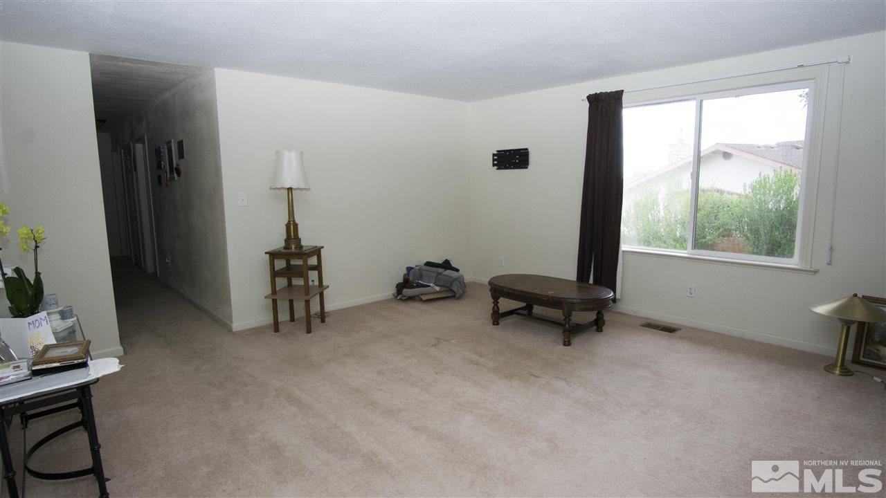 14150 Virginia Foothills Drive Reno, NV 89521 - Photo 5 of 22 Photo 5