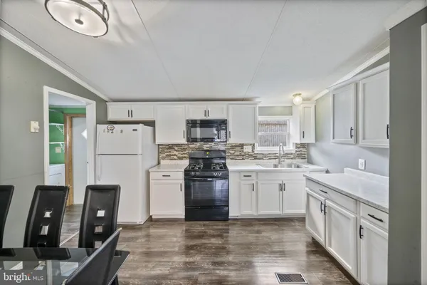 $100,000 | 130 A Chesapeake Mobile Court, Hanover, MD 21076