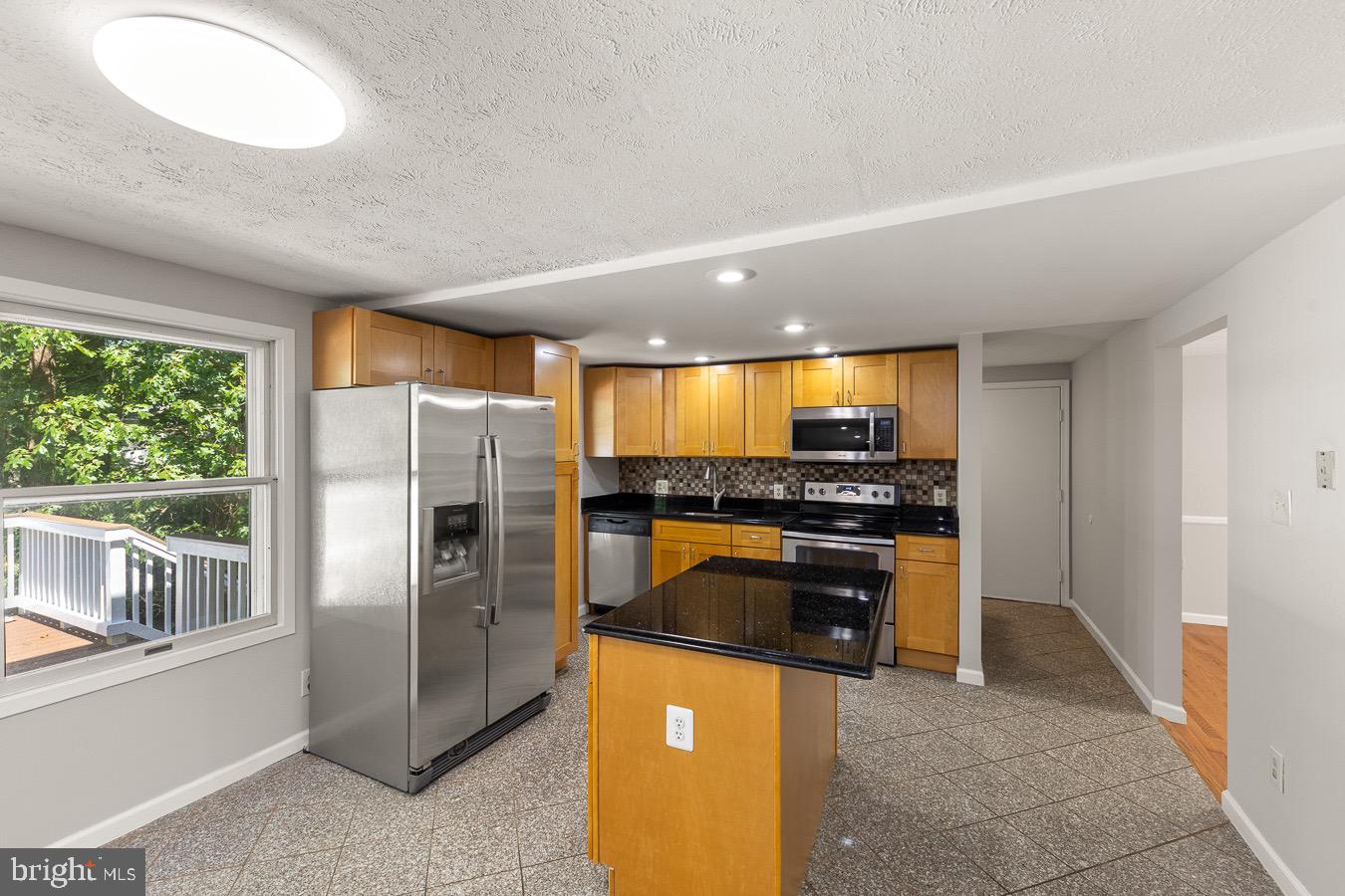 5918 Oak Ridge Court Burke, VA 22015 - Photo 11 of 37