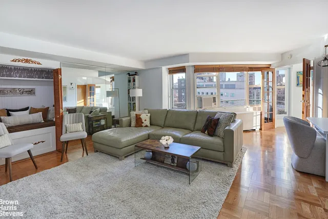 $620,000 | 155 East 34th Street, Unit 19H | Murray Hill