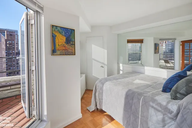$620,000 | 155 East 34th Street, Unit 19H | Murray Hill