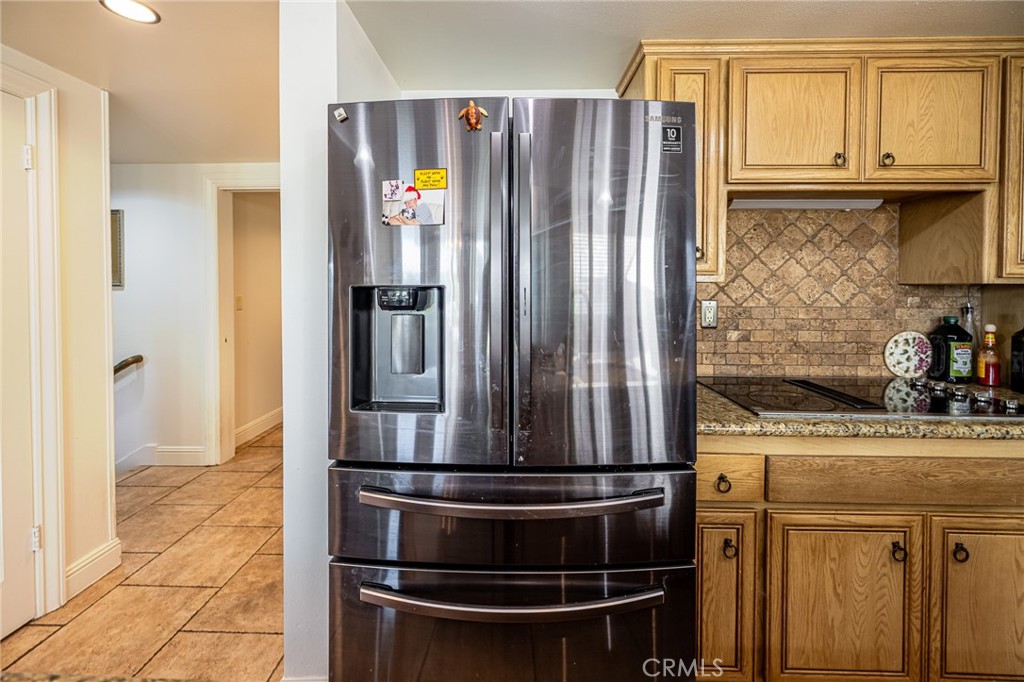30010 Big Range Road Canyon Lake, CA 92587 - Photo 33 of 55 Stainless Steel Samsung Refrigerator vintage circa 2022