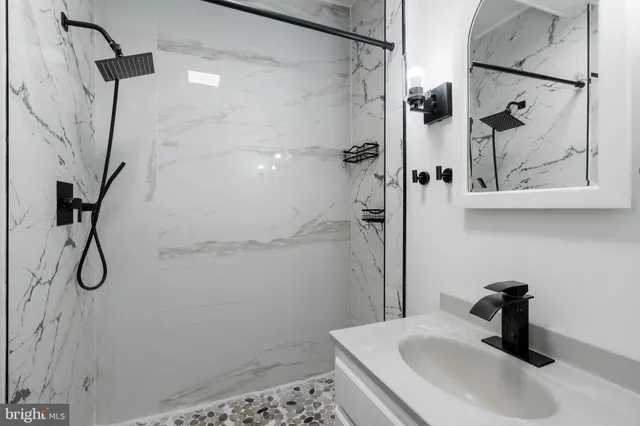 $279,900 | 125 Wabash Avenue, Bath, PA 18014