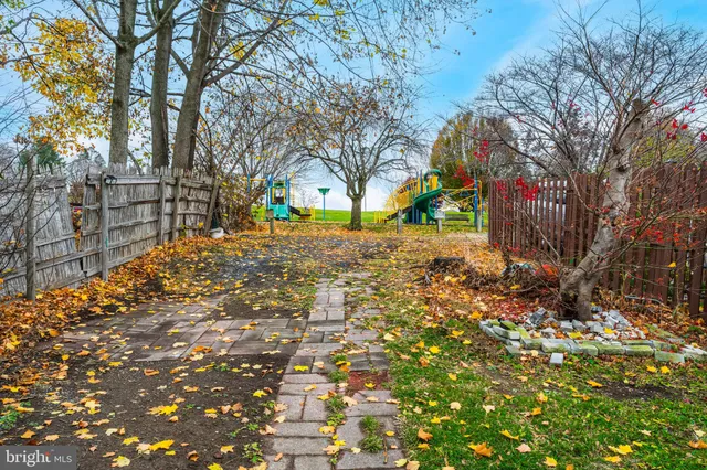 $279,900 | 125 Wabash Avenue, Bath, PA 18014