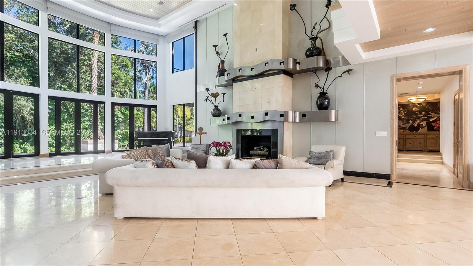 10395 Southwest 67th Avenue Pinecrest, FL 33156 - Photo 22 of 94