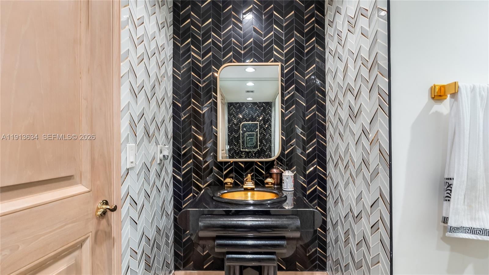 10395 Southwest 67th Avenue Pinecrest, FL 33156 - Photo 42 of 94