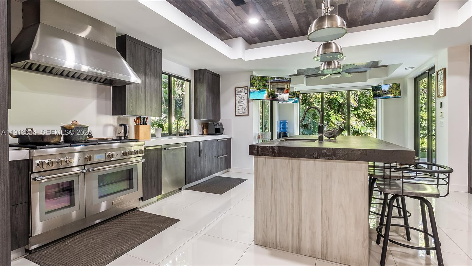 10395 Southwest 67th Avenue Pinecrest, FL 33156 - Photo 52 of 94