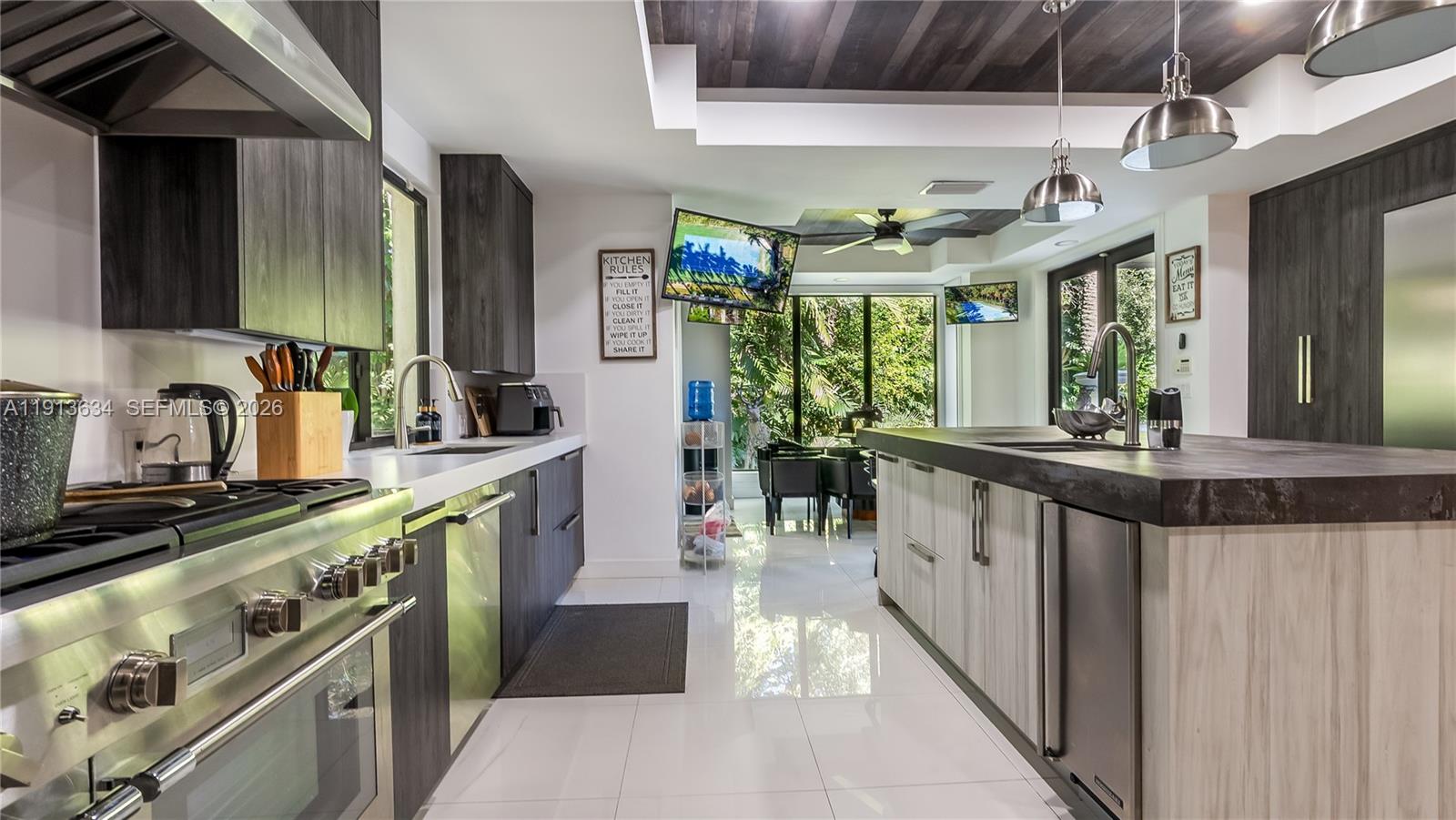 10395 Southwest 67th Avenue Pinecrest, FL 33156 - Photo 55 of 94