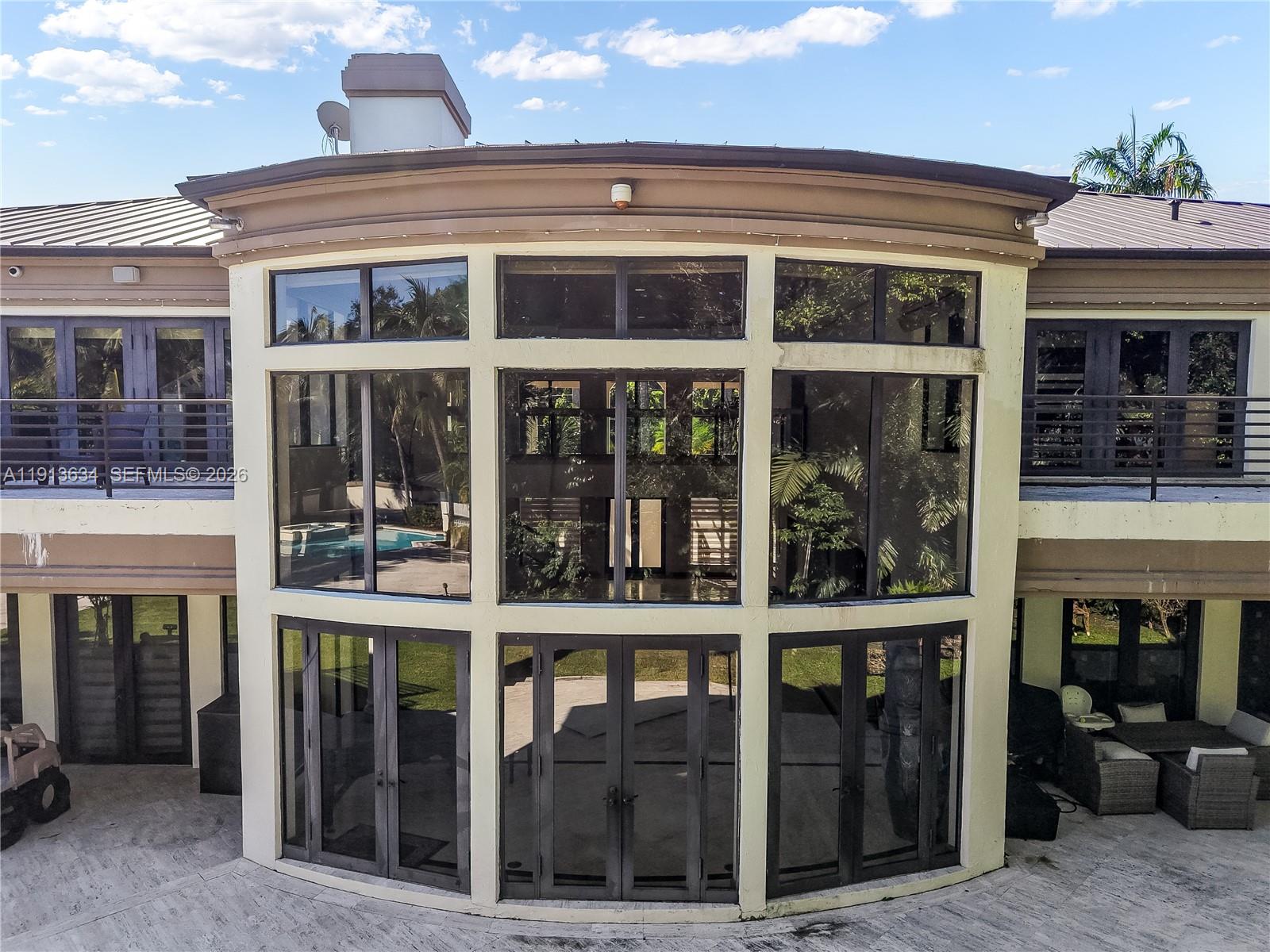 10395 Southwest 67th Avenue Pinecrest, FL 33156 - Photo 6 of 94