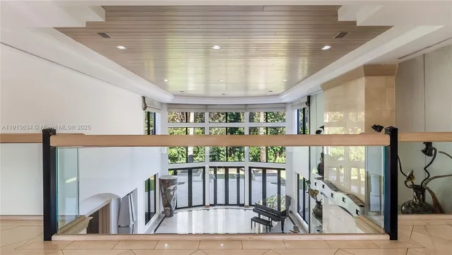 $12,000,000 | 10395 Southwest 67th Avenue, Pinecrest, FL 33156